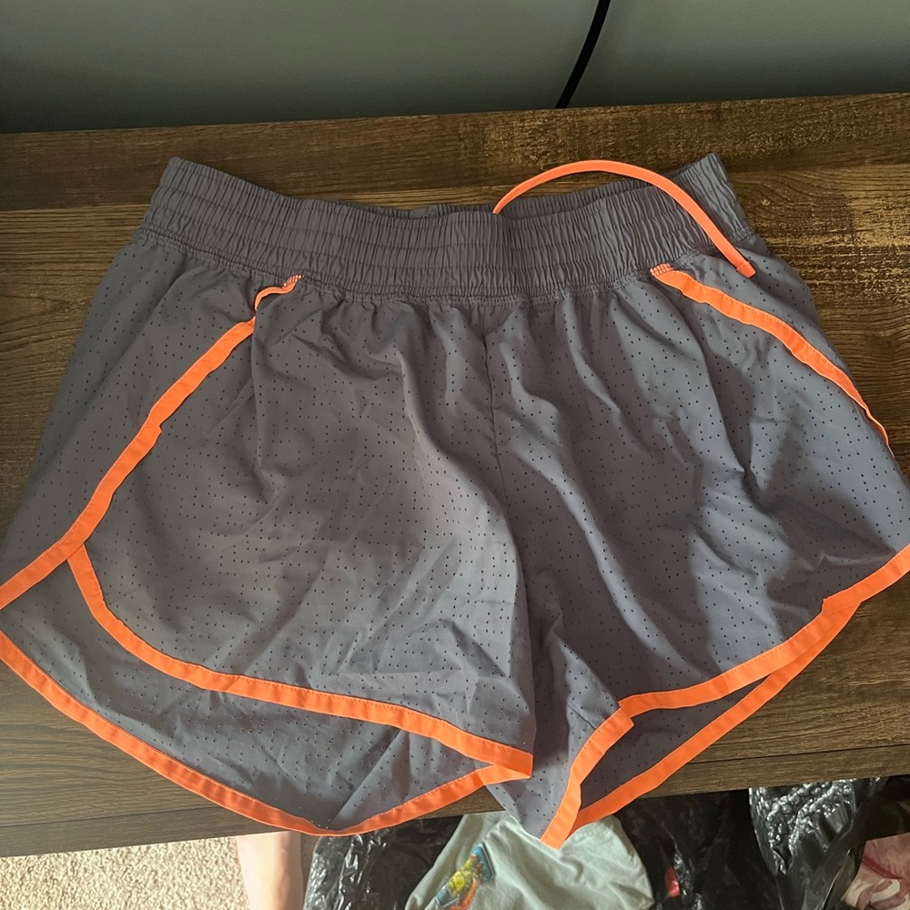 Running shorts